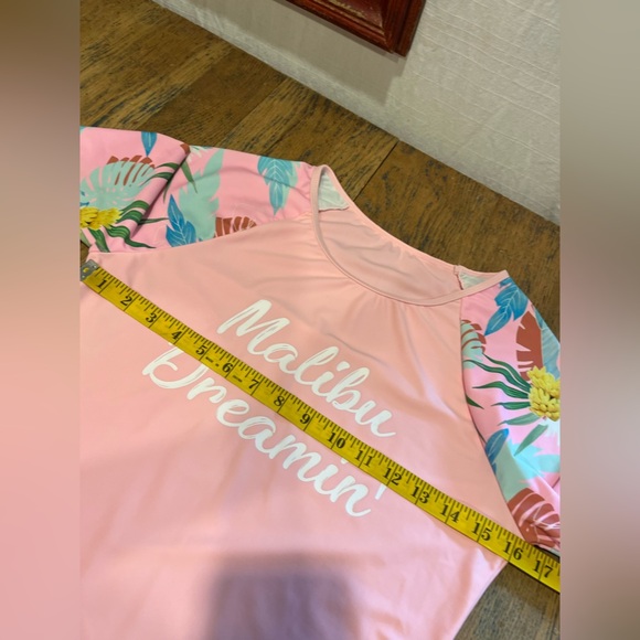 🩷 “Malibu Dreamin’” Long Sleeve Rashguard – Tropical Sleeves – Estimated Size S - Picture 2 of 5